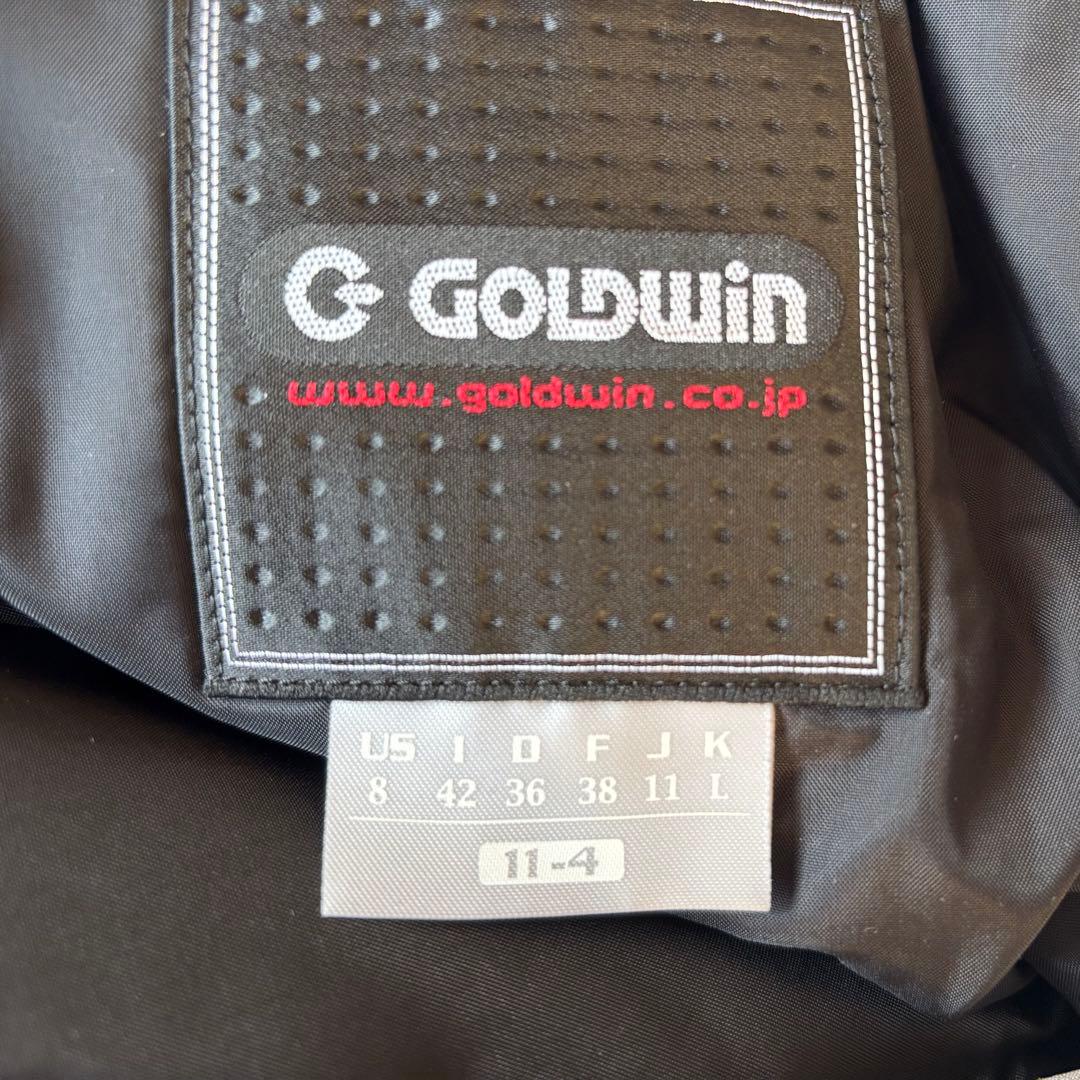 スキーウェア☆新品未使用⭐︎上下☆160cm☆サイズSS☆ゴールドウィン