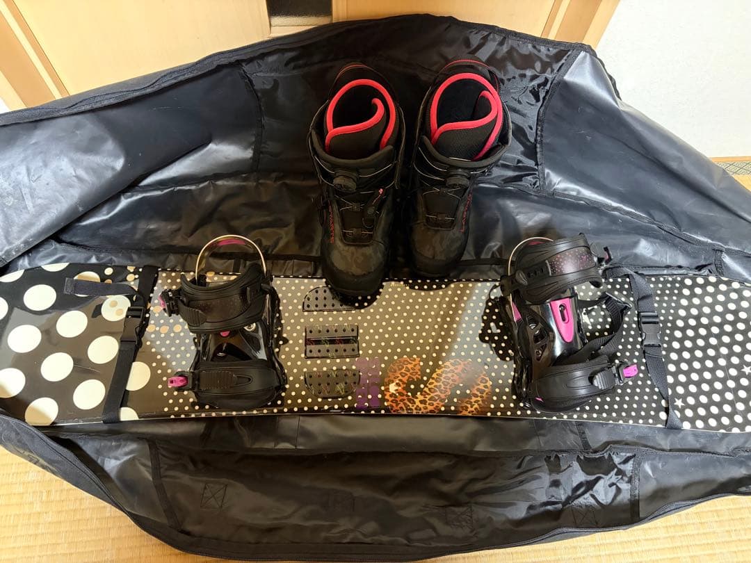 レディース スノーボード 4点セット 板140 ブーツ23.5〜24.0ケース付