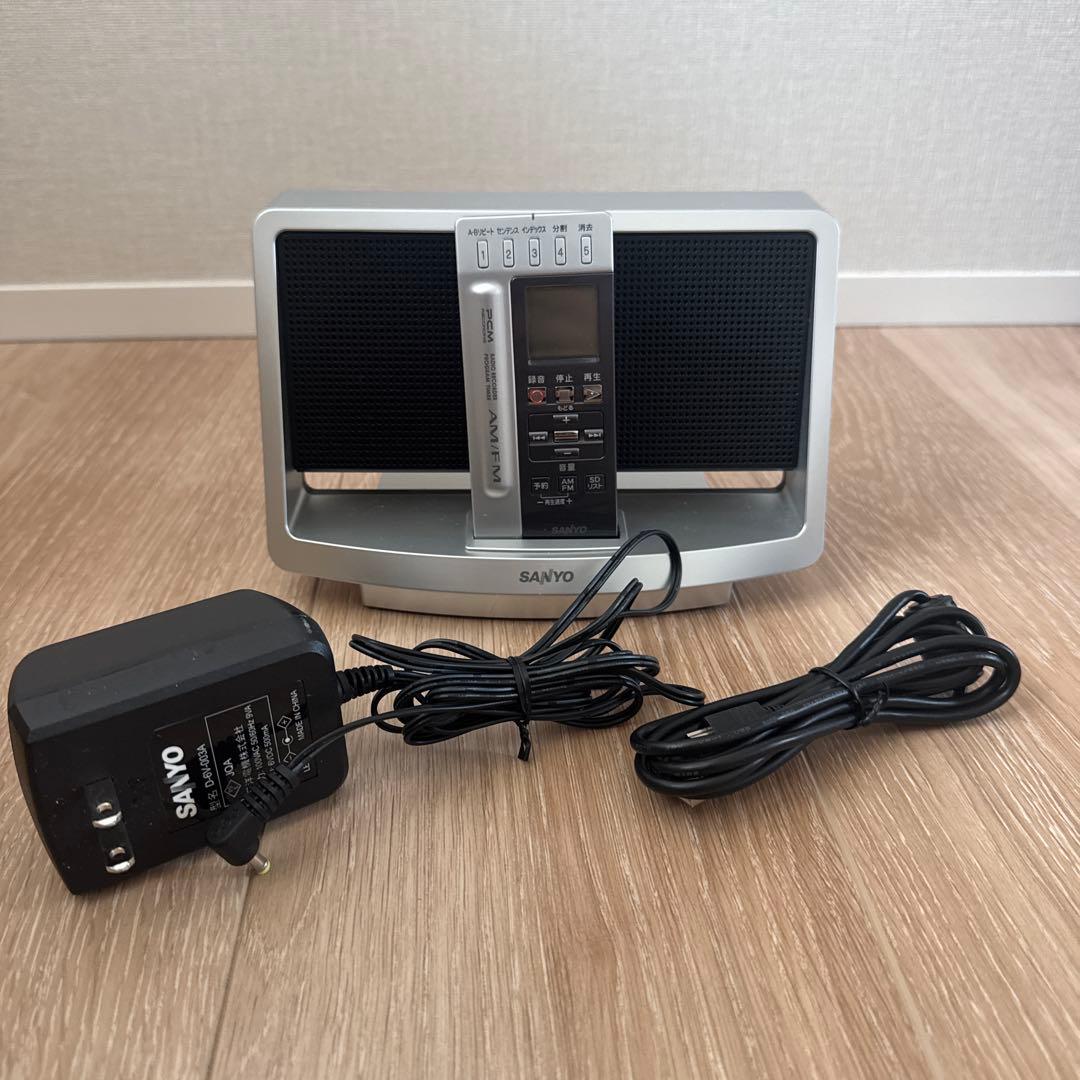 SANYO ICレコーダー ポータブルラジオレコーダー ICR- RS110MF