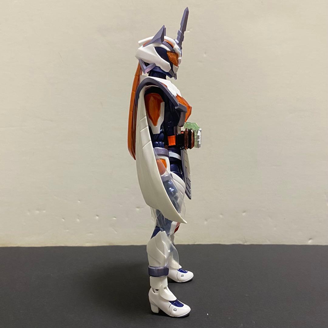 S.H.Figuarts 仮面ライダーマジェード サンユニコーン