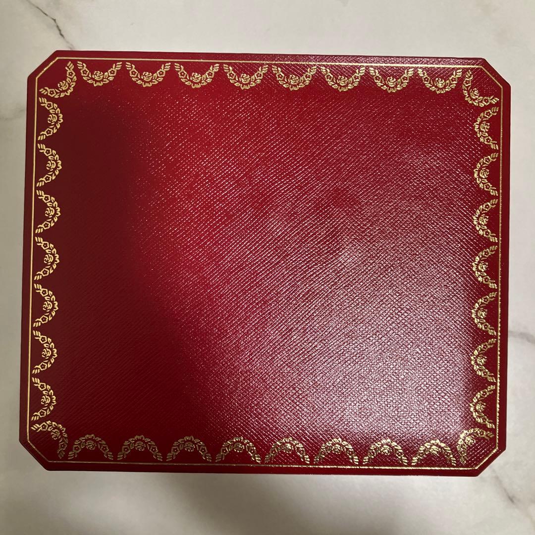 Cartier 時計の赤いレザー風ボックス