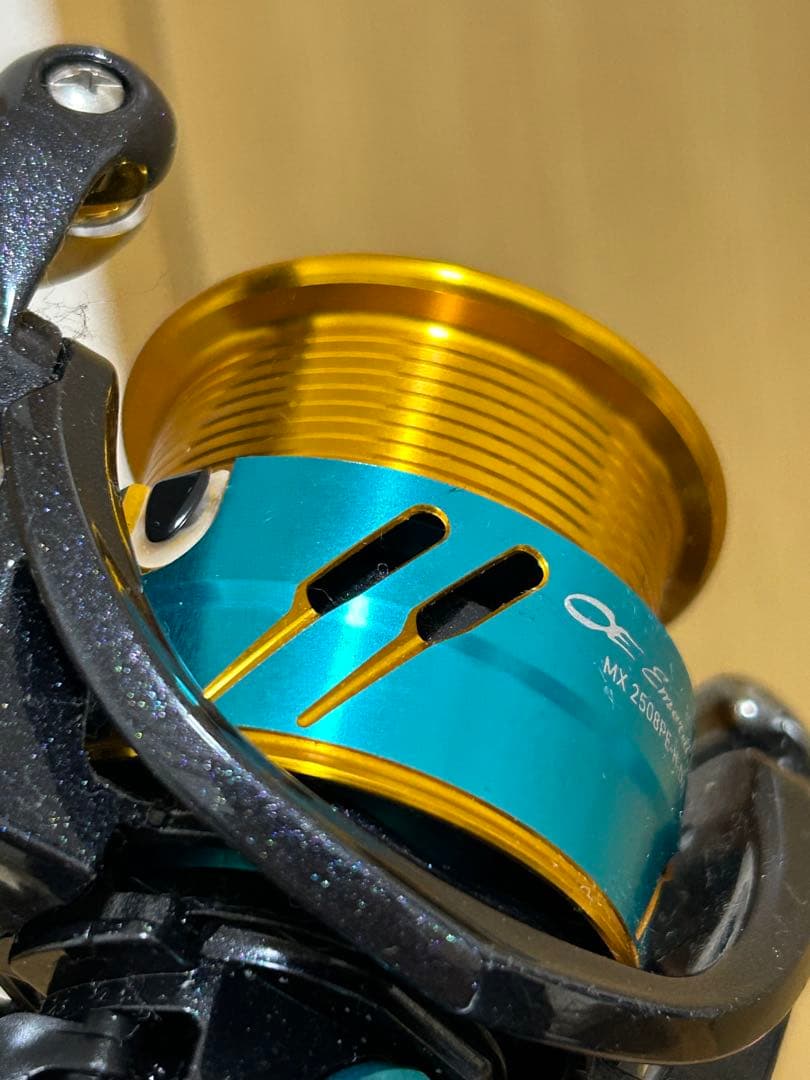 Daiwa 17 エメラルダスMX 2508PE-H-DH 美品