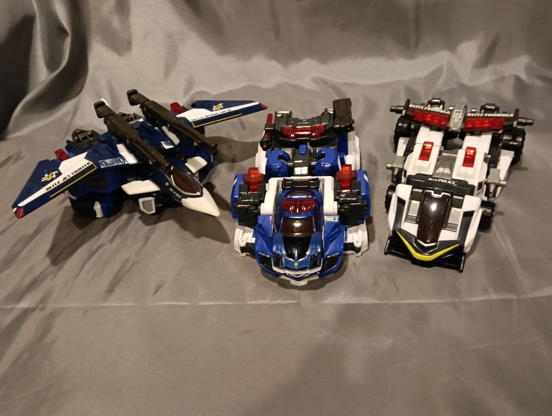 トミカ　ドライブヘッド　サイクロンインターセプター＆ブリッツ　中古品セット