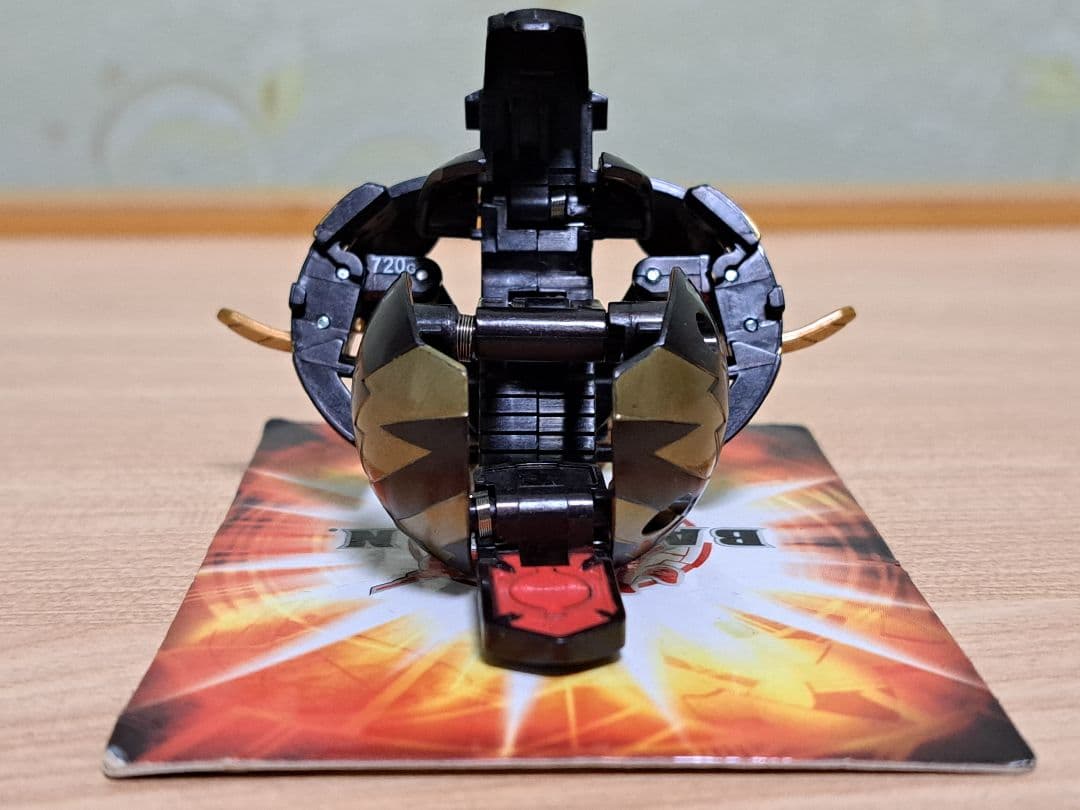 最終値下げ　激レア　爆丸　神3　磁ドラガオン 轟フドウ 士ガリュウ　カード付き