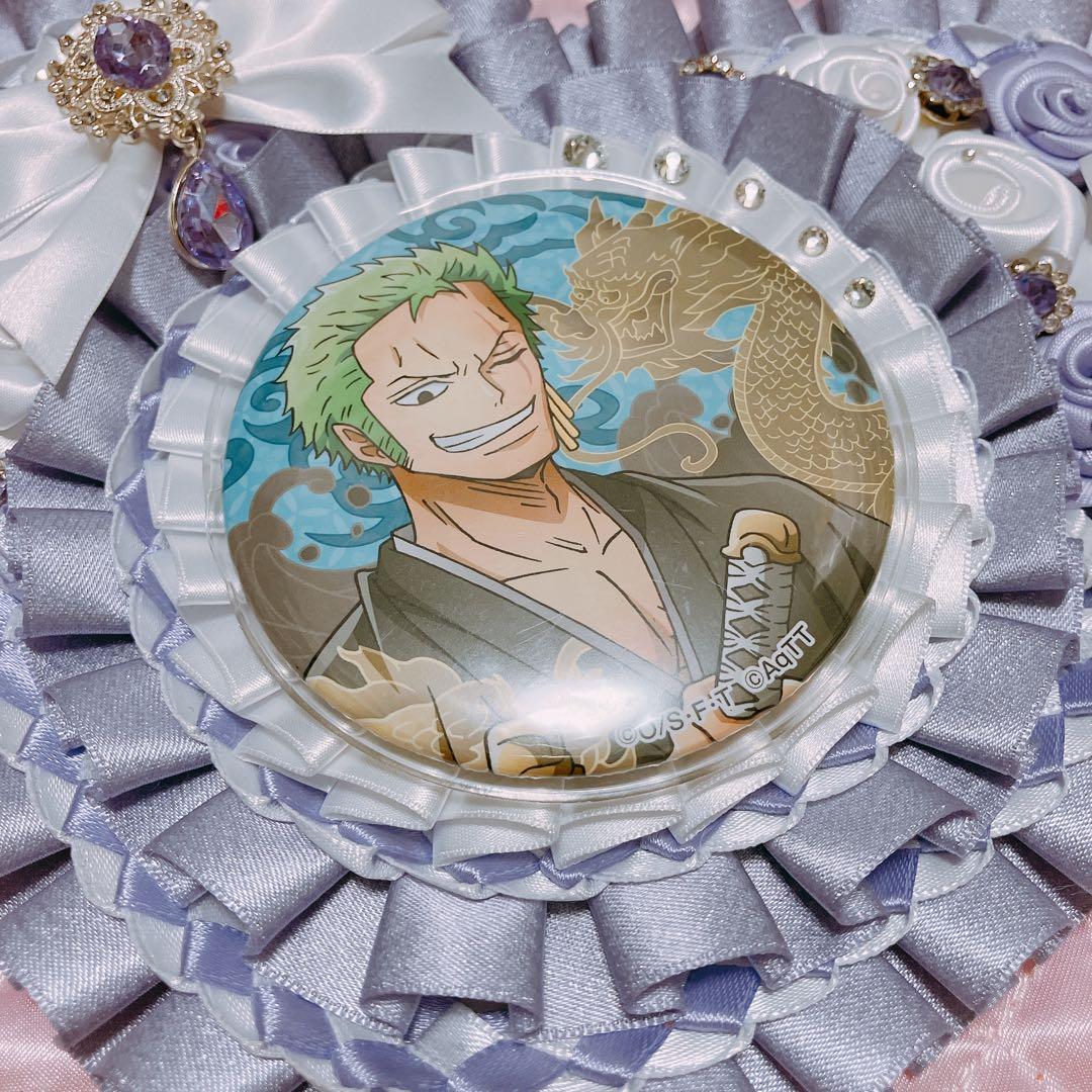 ONE PIECE ゾロ　ワンピース　缶バッジ　着物　和服　限定