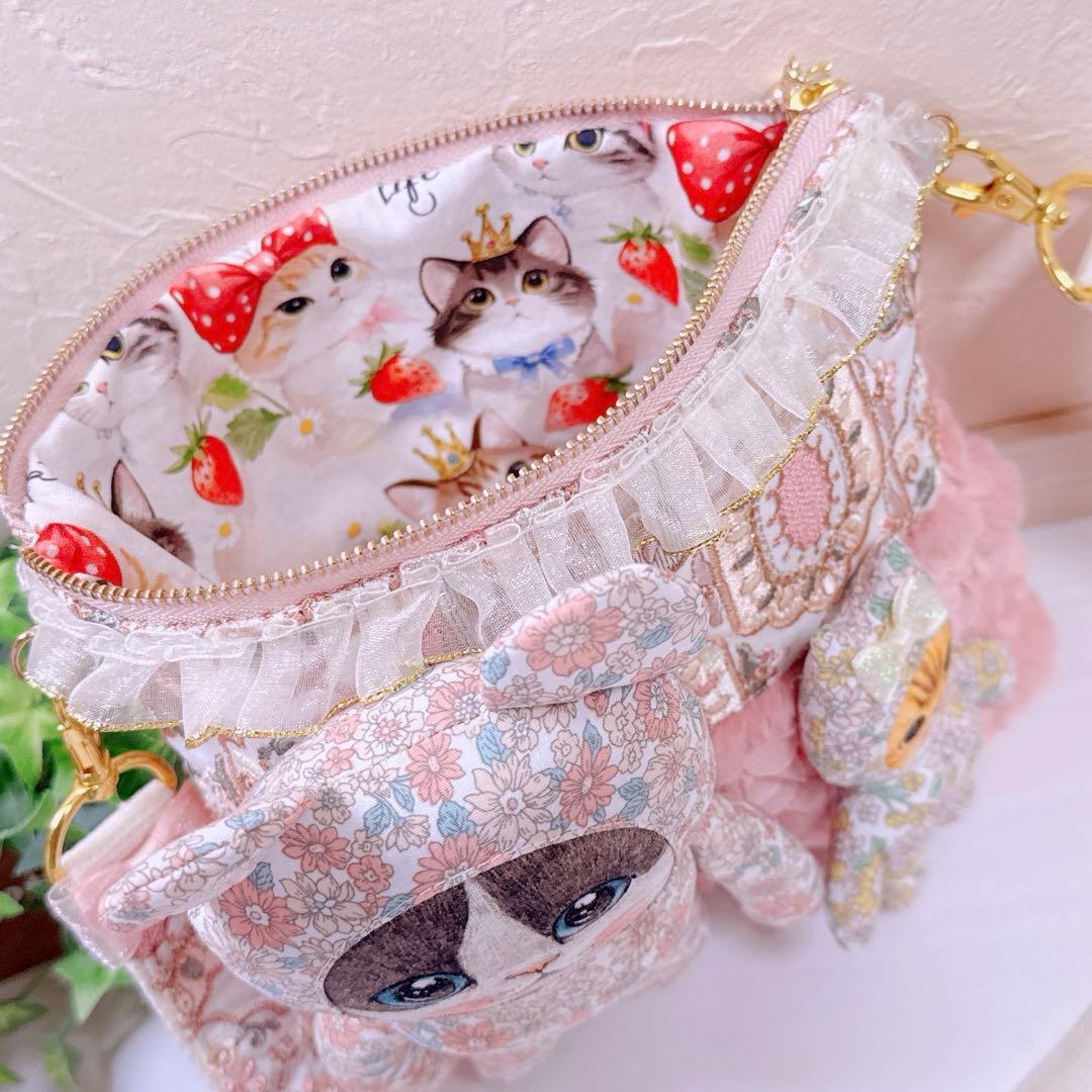 ゆ*ら様 コヤンイサムチョン♡インド刺繍×薔薇ファー！ミルクちゃんのファスナー付