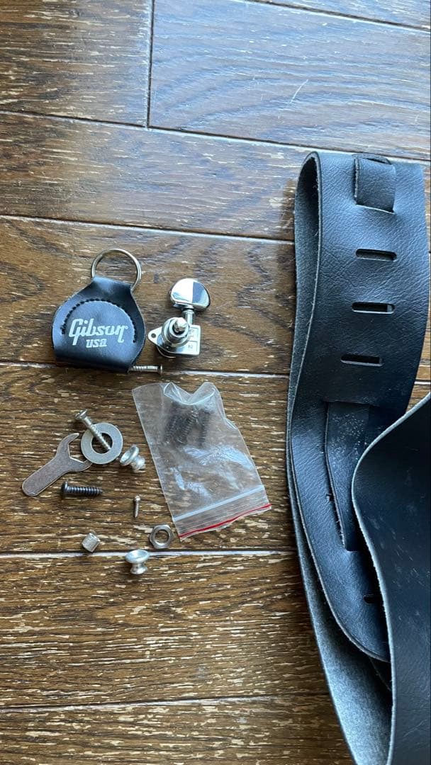 Gibsonレスポール　ワンオーナー 社外自動チューニングマシンお付けします。