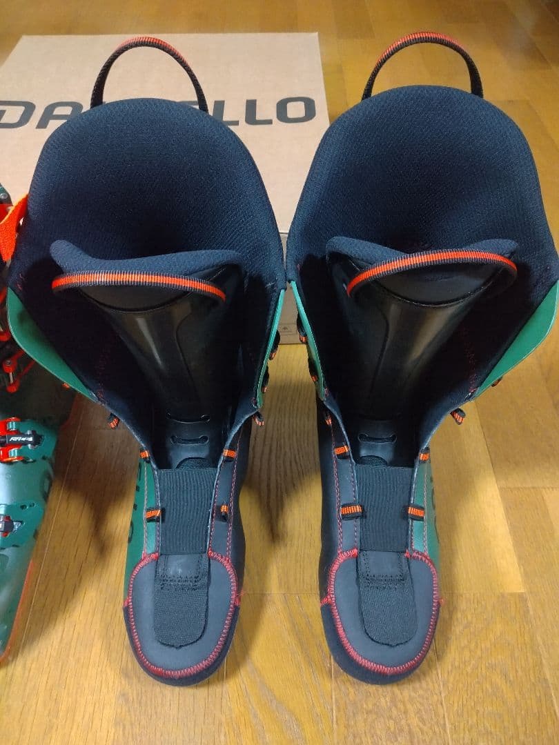 DALBELLO スキーブーツ DRS WC M