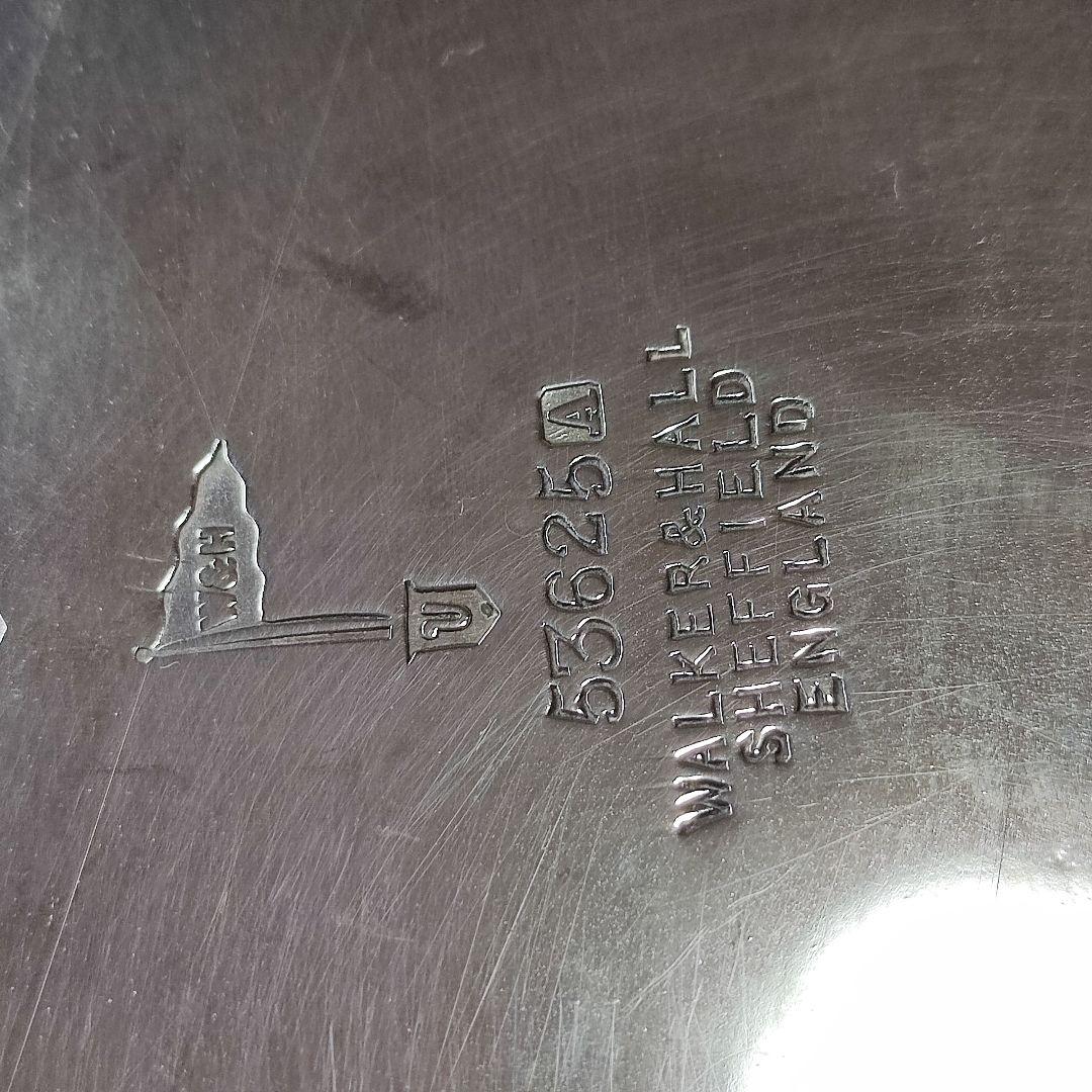 英国　シルバープレート　ギャラリートレイ　サルヴァ　3つ足　1904年