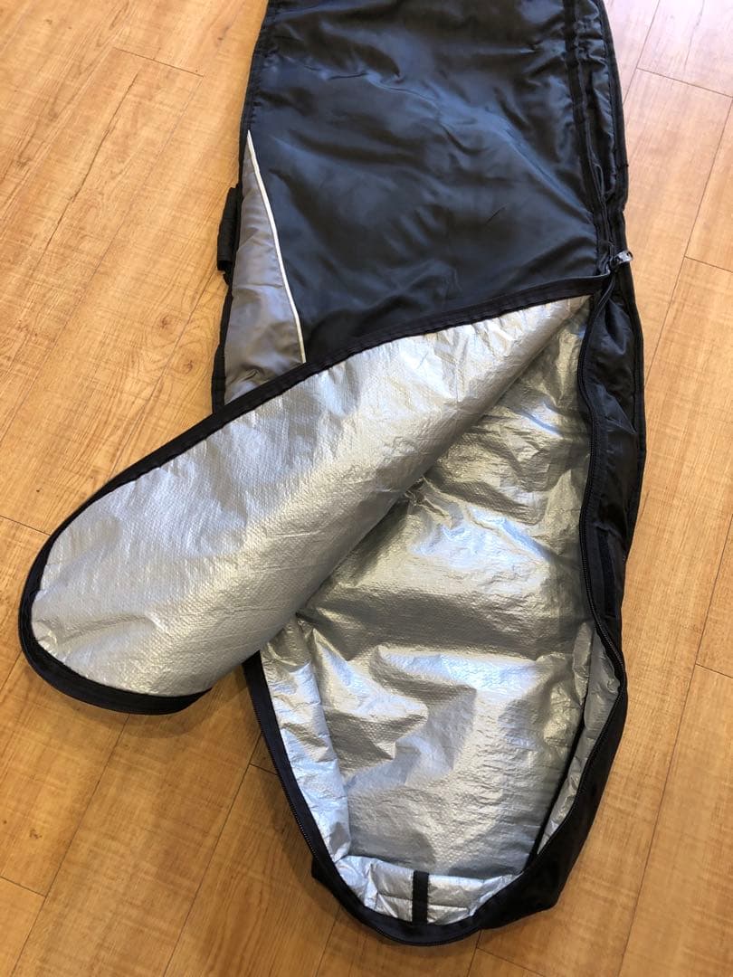 HICサーフボードBooster3 5’7(ボードケース　•リーシュコード付)