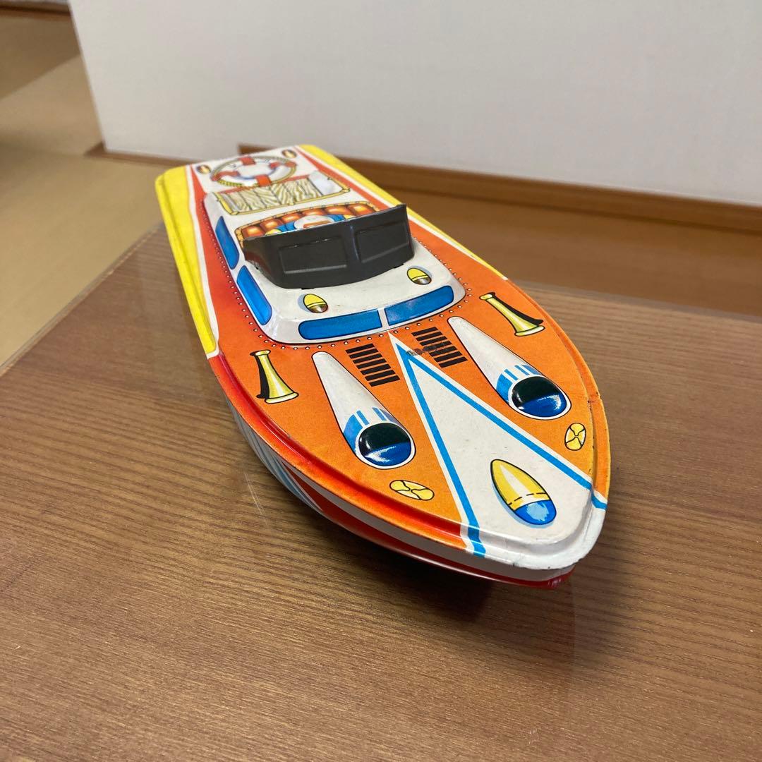 ブリキのオモチャ　ボート