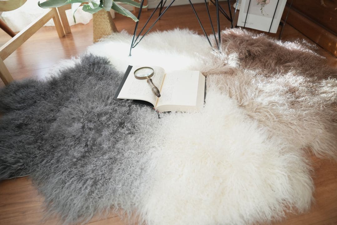 ひ*ぱ様 チベットラムフルスキン1匹物約60×95cmGY系