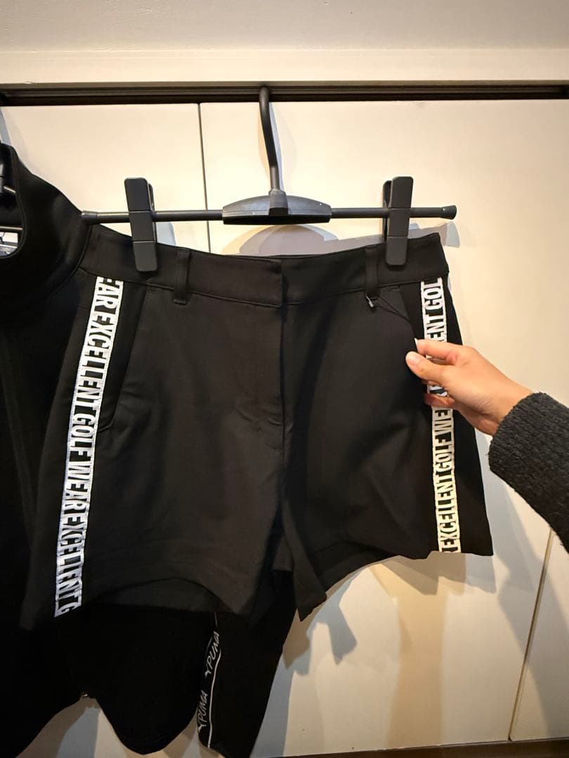 PUMA ブラック ジャケットとショーツセット