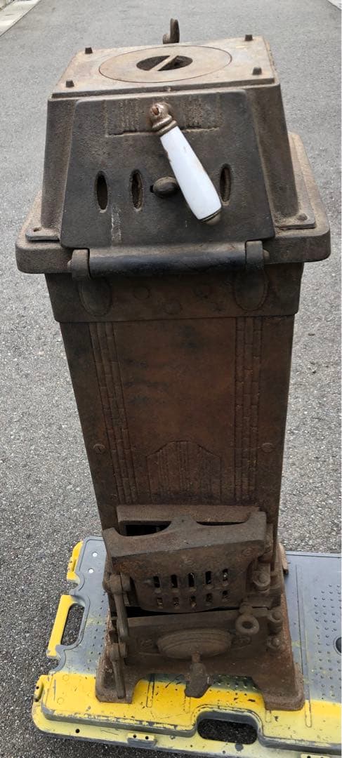 ストーブ フランス　鋳物 鉄製長野市引き取り限定