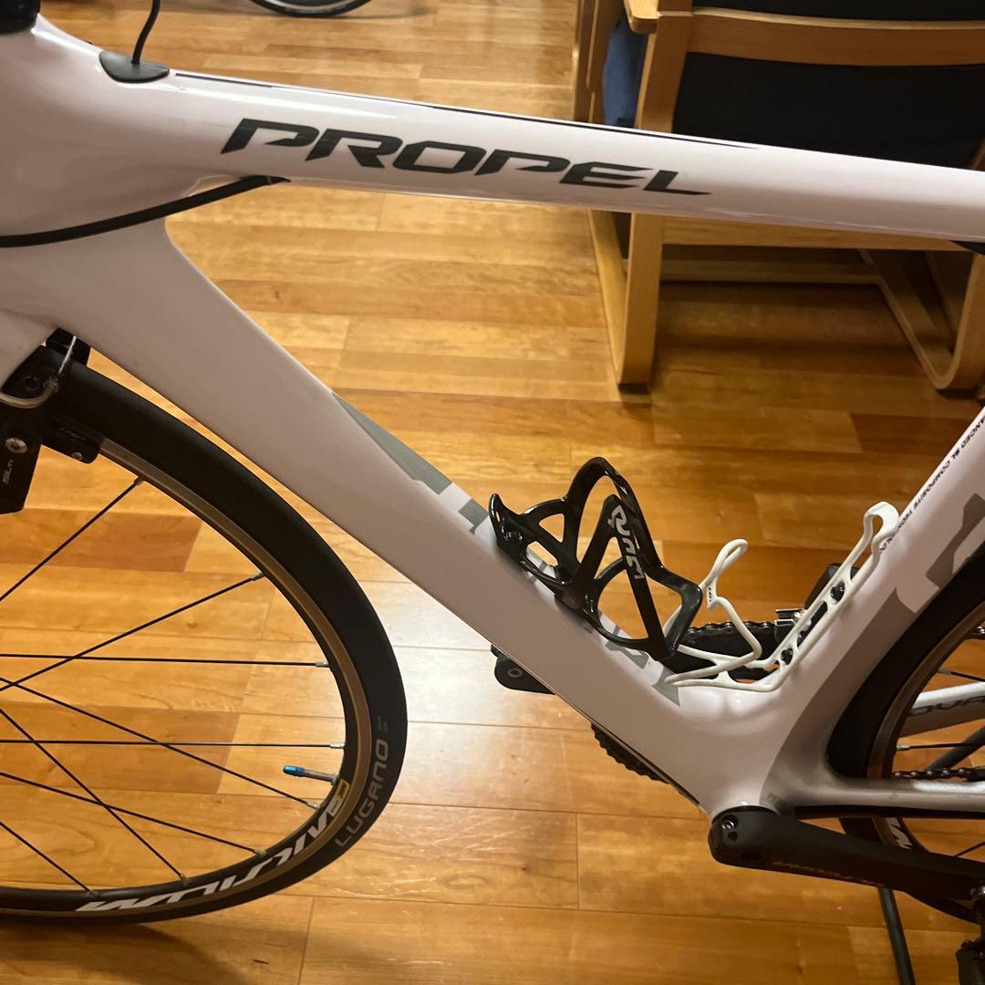 諸々付属なしGiant PROPEL ADVANCED SL Di2 2015