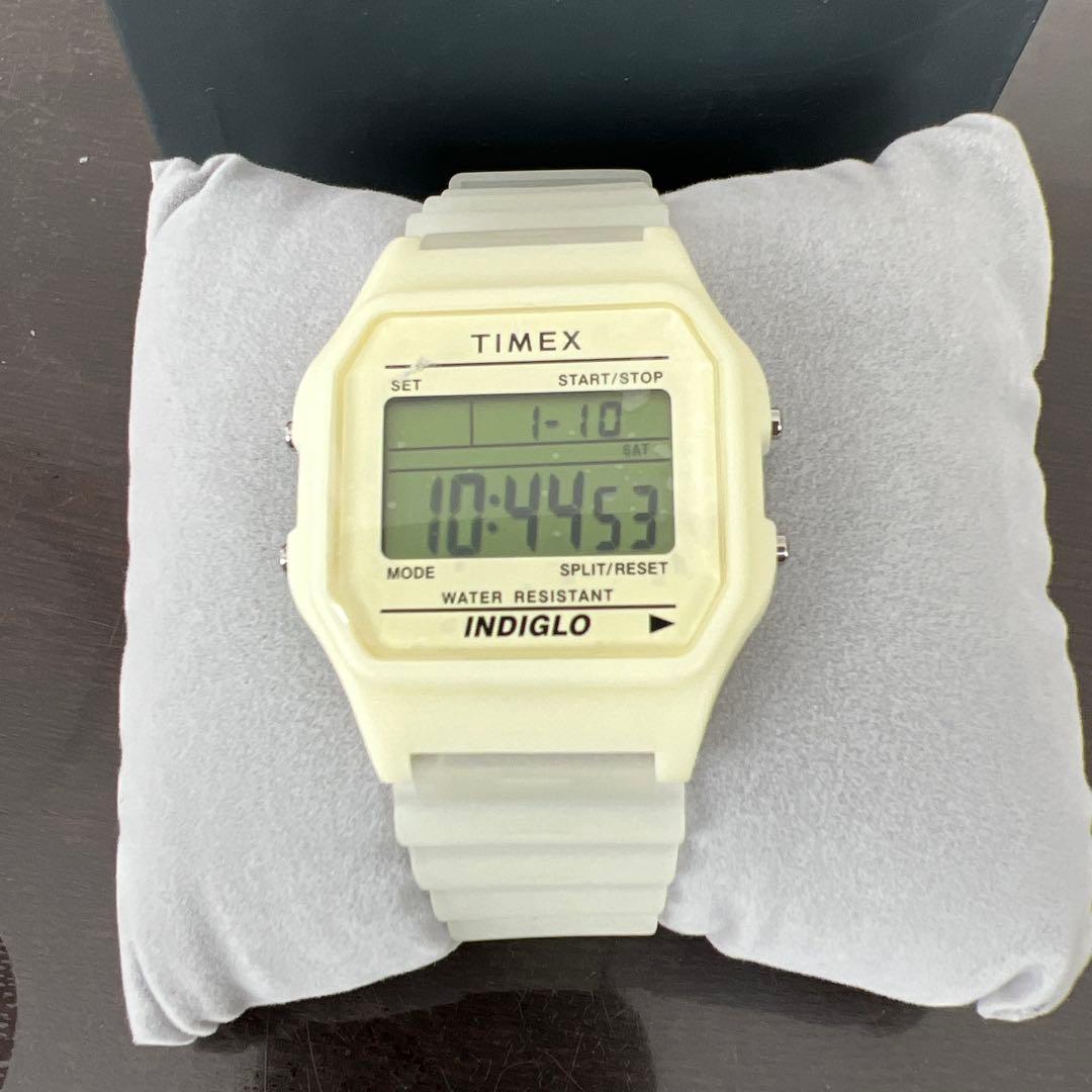TIMEX デジタル腕時計 　グロー