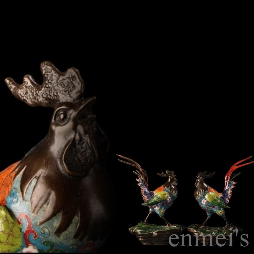 中国古美術 旧蔵 七宝焼き 琺瑯 景泰藍 公鶏一対 純銅 高浮彫鏨刻 細工 置物