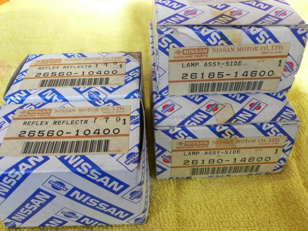 フェアレディ―SR311　 ウィンカー・リフレクターセット　（中古品）