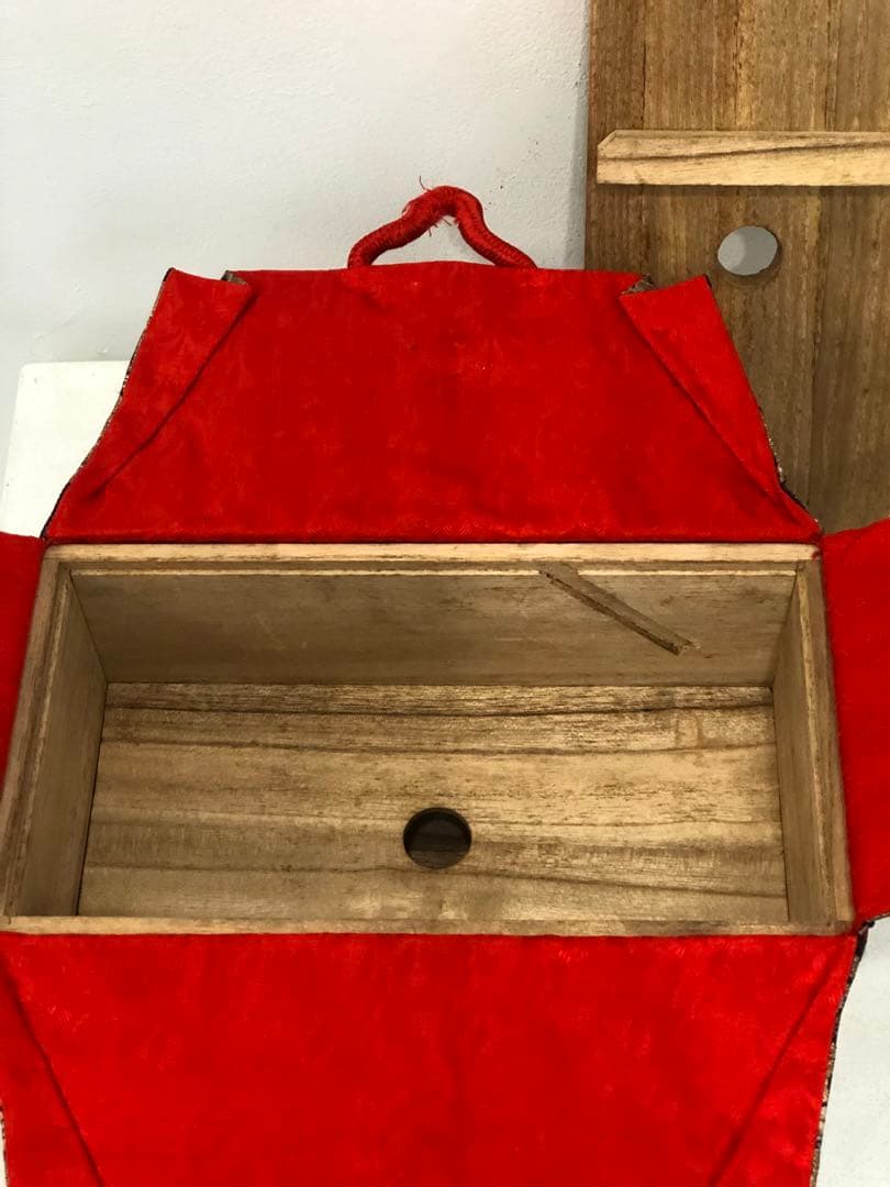 古いお化粧箱　古布細工　百人一首図柄　霧箱　アンティーク　金糸