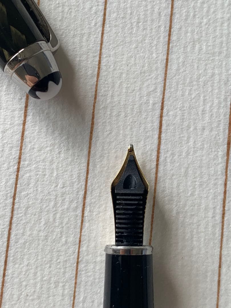 モンブラン ソリテール ル・グラン 144 18Kペン先カーボン 万年筆