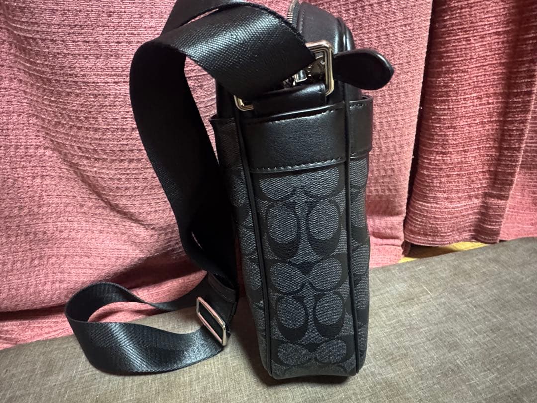 Y*a様 極美品 COACHコーチ ショルダーバッグ