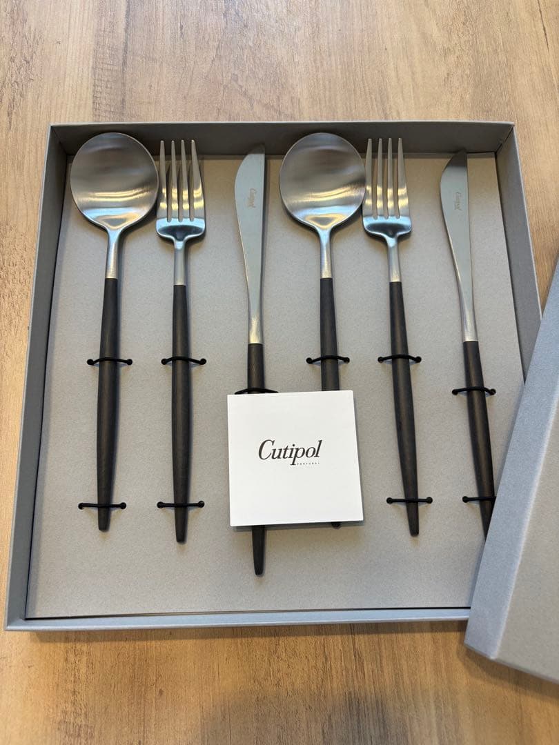 【新品未使用】クチポール　ゴアブラック×シルバー ディナーペアセット