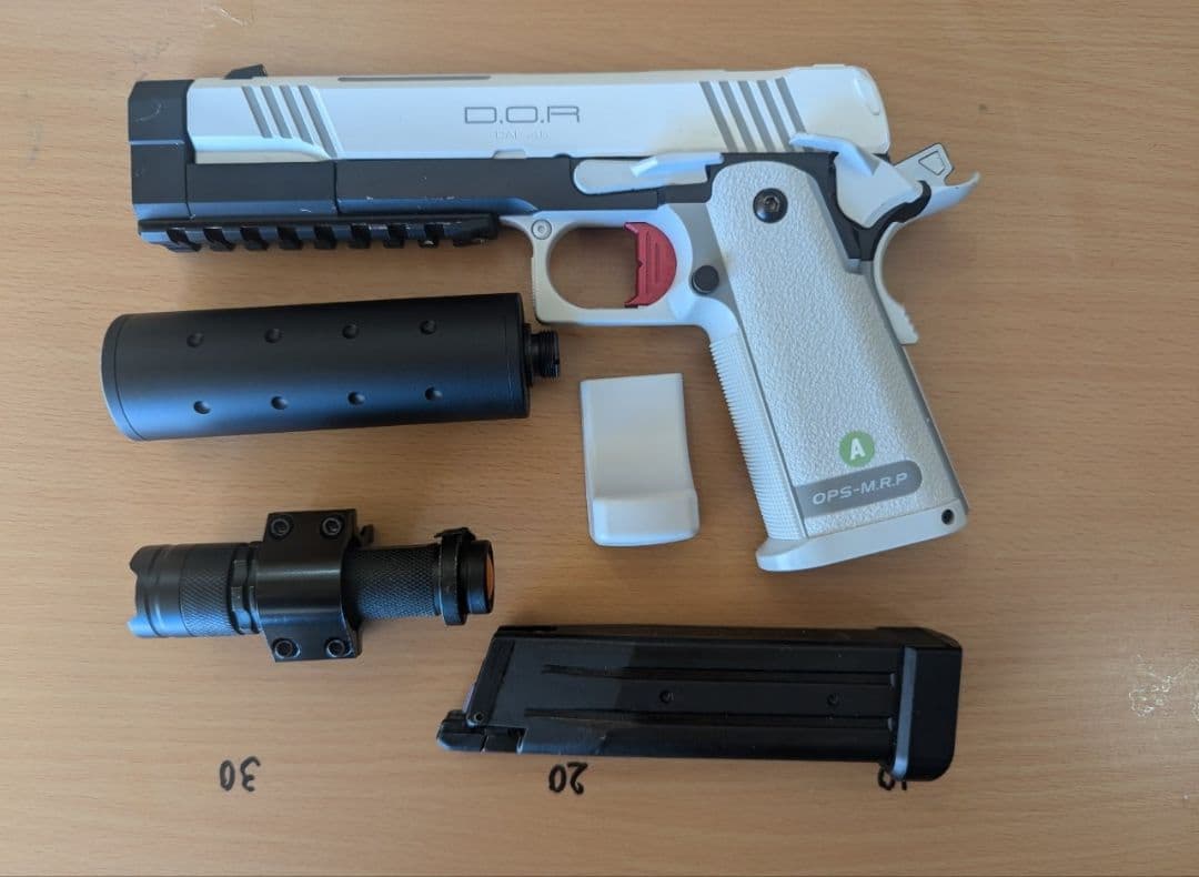 東京マルイ D.O.R. ホワイトモデル
