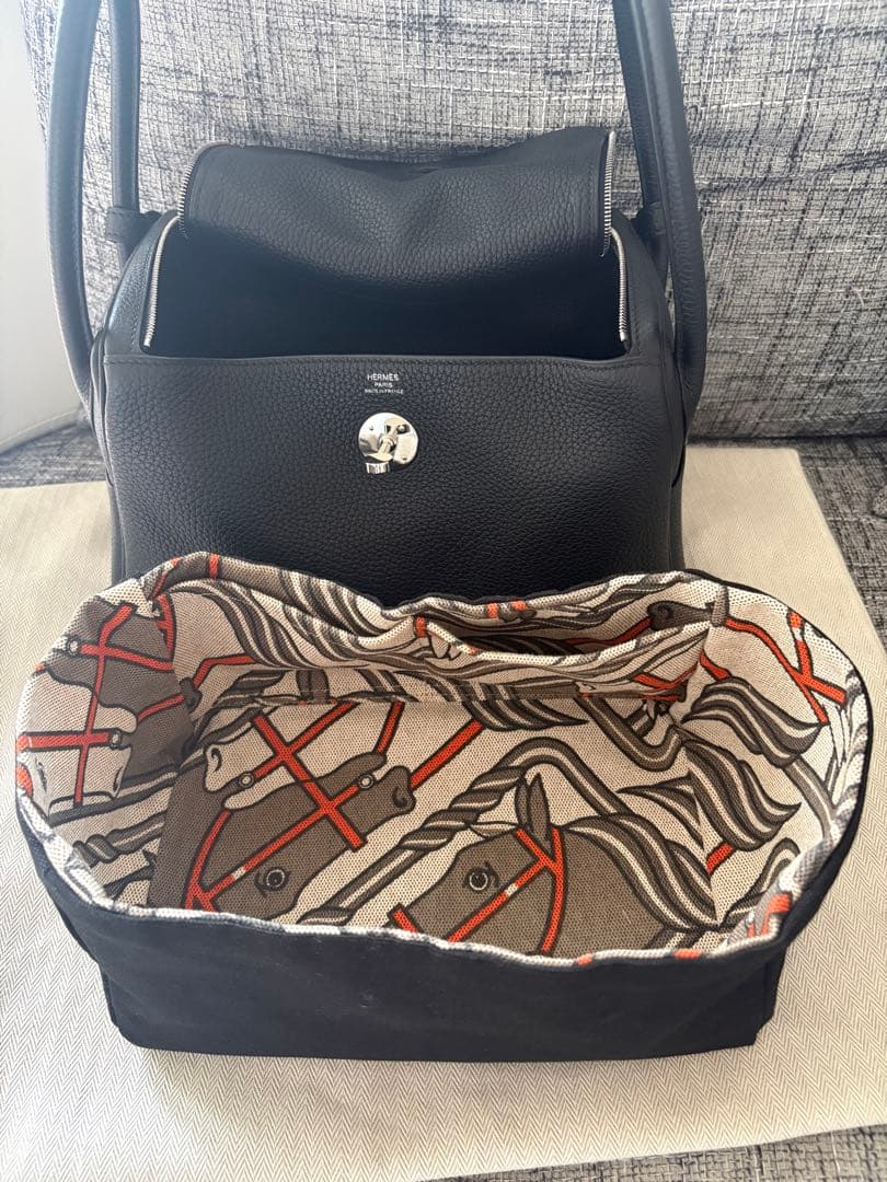 エルメス　リンディ　26 ノアール　黒