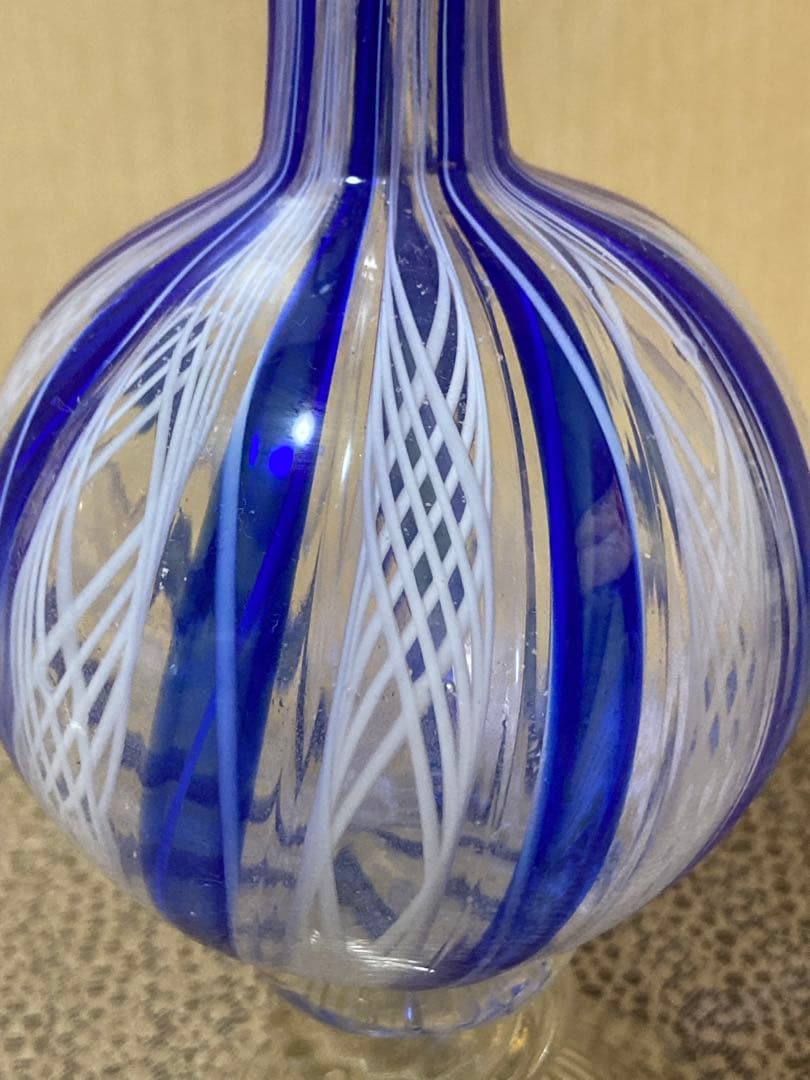 ベネチアングラス　レース瓶