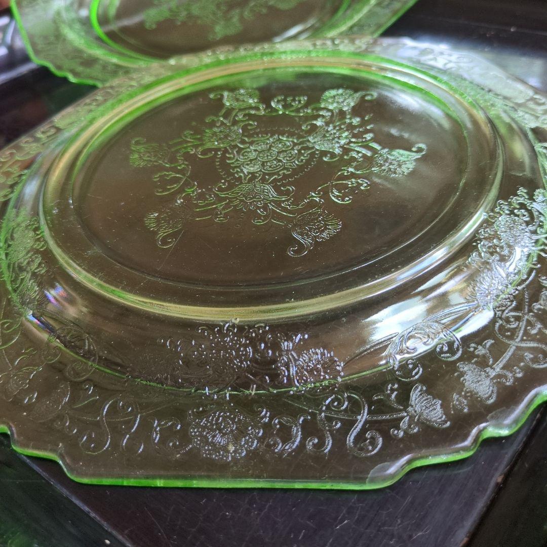 ヘーゼルアトラス　ウランガラス　フローレンス　ディプレッションガラス　プレート