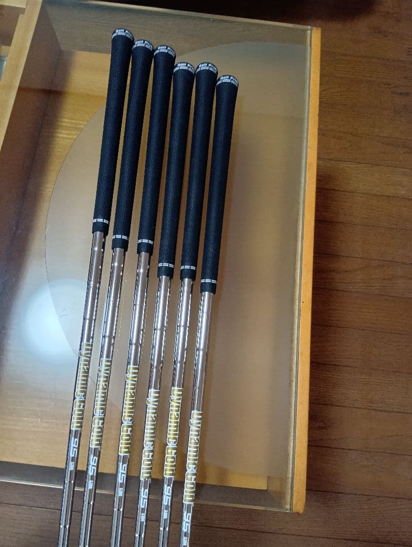 Titleist t200　2023