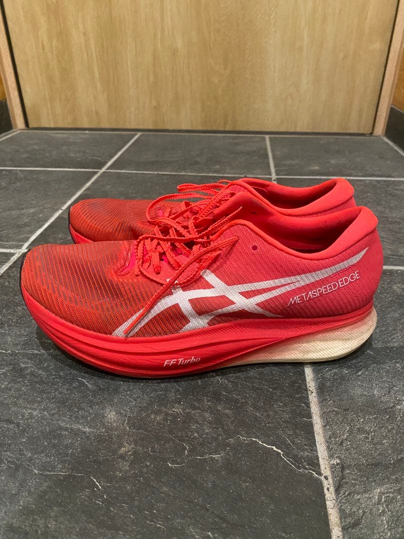 アシックス　メタスピードエッジ