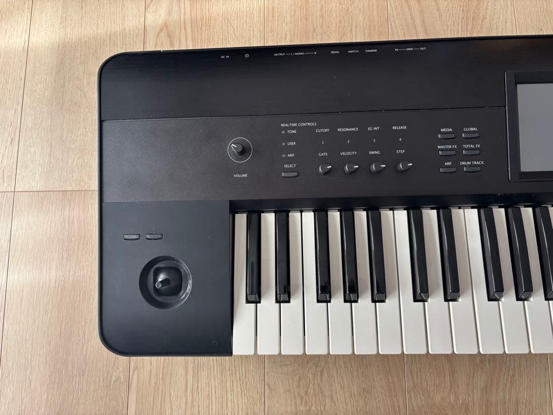KORG KROME-61 (SC-KROME-61&PS-3付)