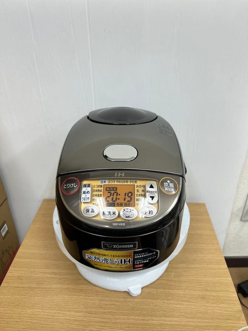 象印 IH炊飯ジャー NW-VA10 5.5合 ブラウン 2019年製
