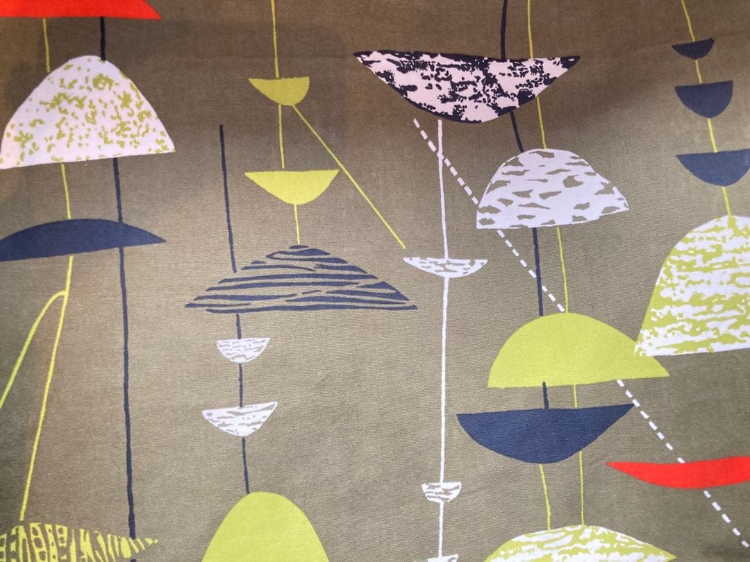 Lucienne day テキスタイル　ファブリック　布
