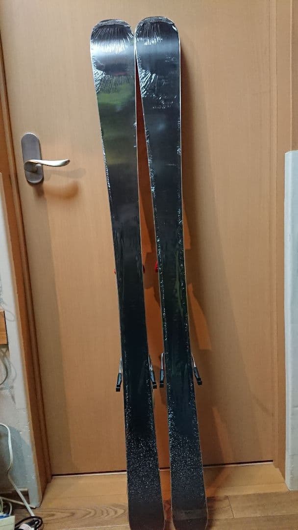 ATOMIC 新品未使用130㎝簡単調整229～336㎜アトミックJ2 スキー板