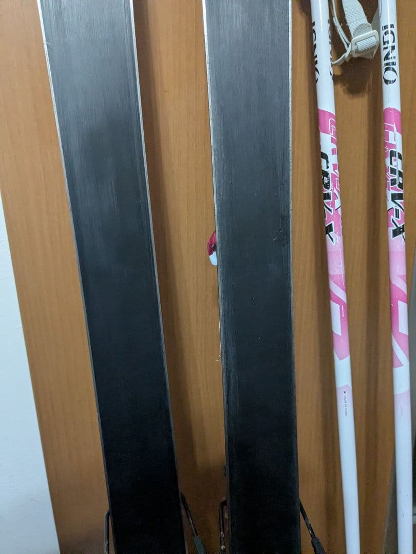 ジュニアスキーセット　板128センチ　ブーツ23センチ