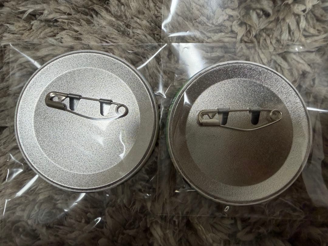 衣更真緒 缶バッジ リンベル 42個