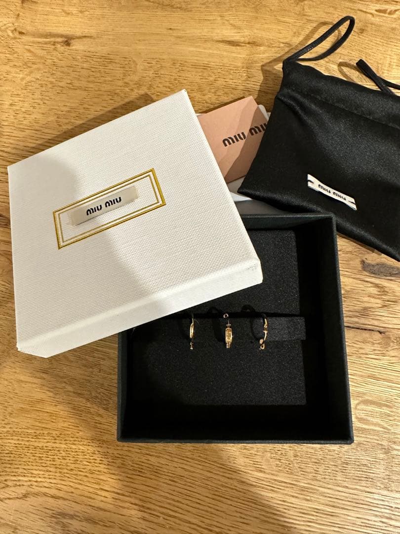 miumiu ピアス　3点セット