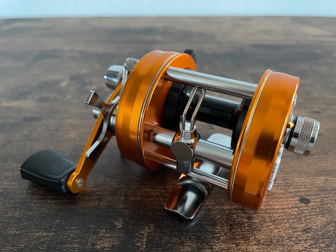 ABU Ambassadeur 2500C アンバサダー サンセットオレンジ美品