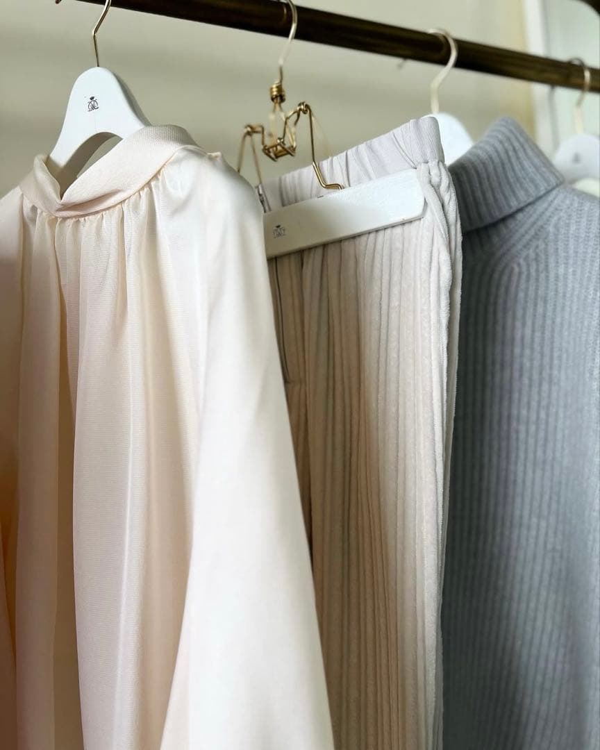 新品未使用タグ付drawerバックリボンブラウスblaminkボウタイブラウス