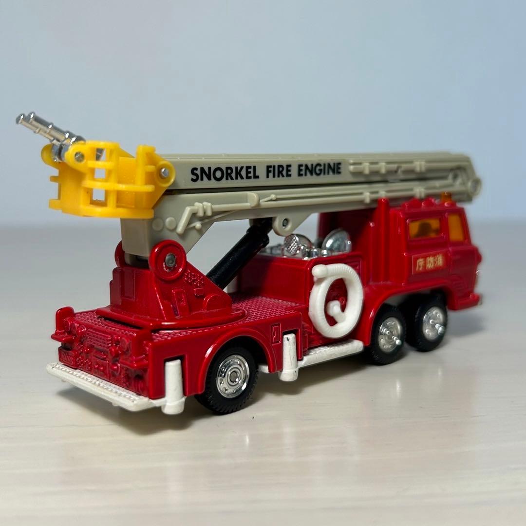 トミカダンディ　日野　シュノーケル　消防車