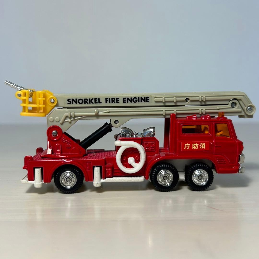 トミカダンディ　日野　シュノーケル　消防車