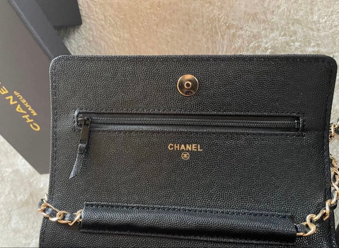 CHANEL チェーンウォレット　キルティングショルダー　ノベルティ
