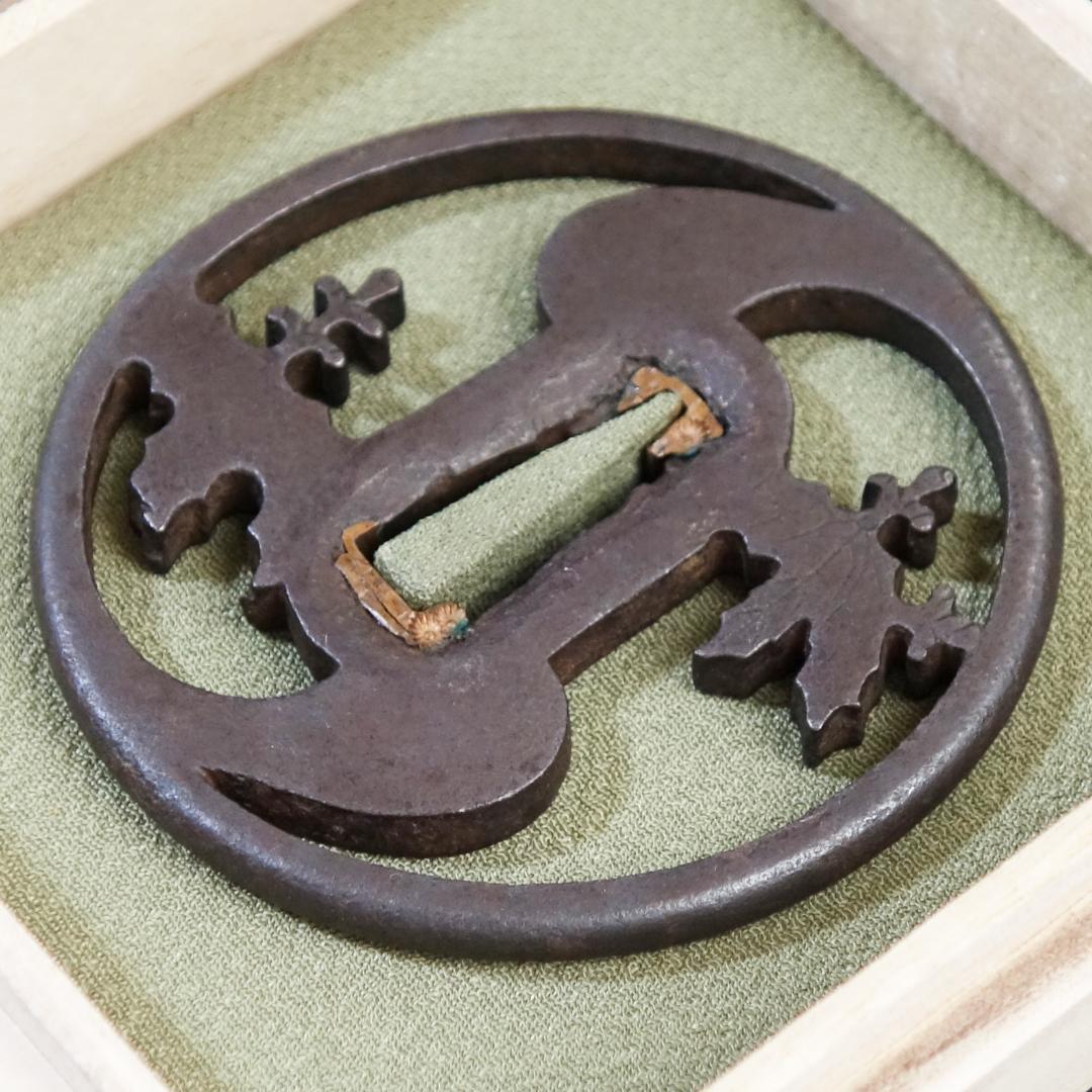 【桐巴透鐔 無銘 後代肥後】(鑑定書有) 鍔 鐔 刀装具 武具 骨董 江戸