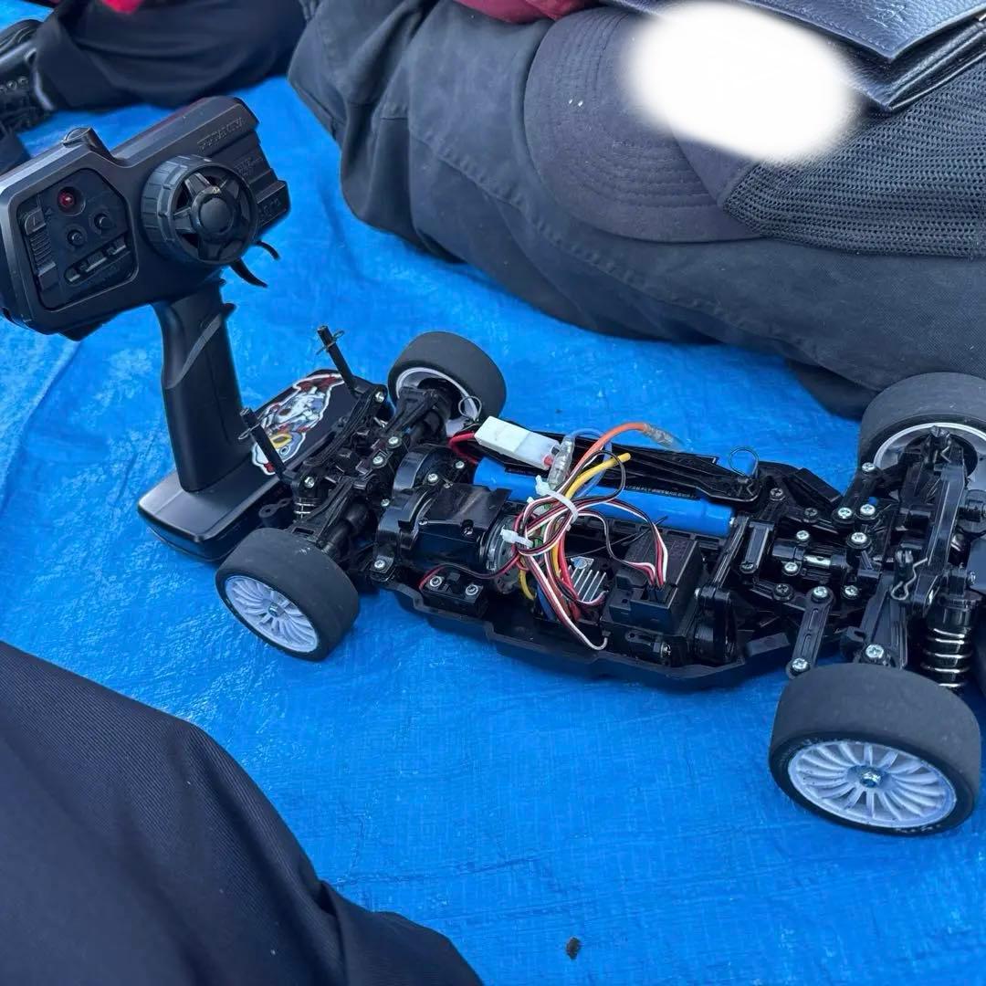 電動ラジコンカー TT-02シャーシ