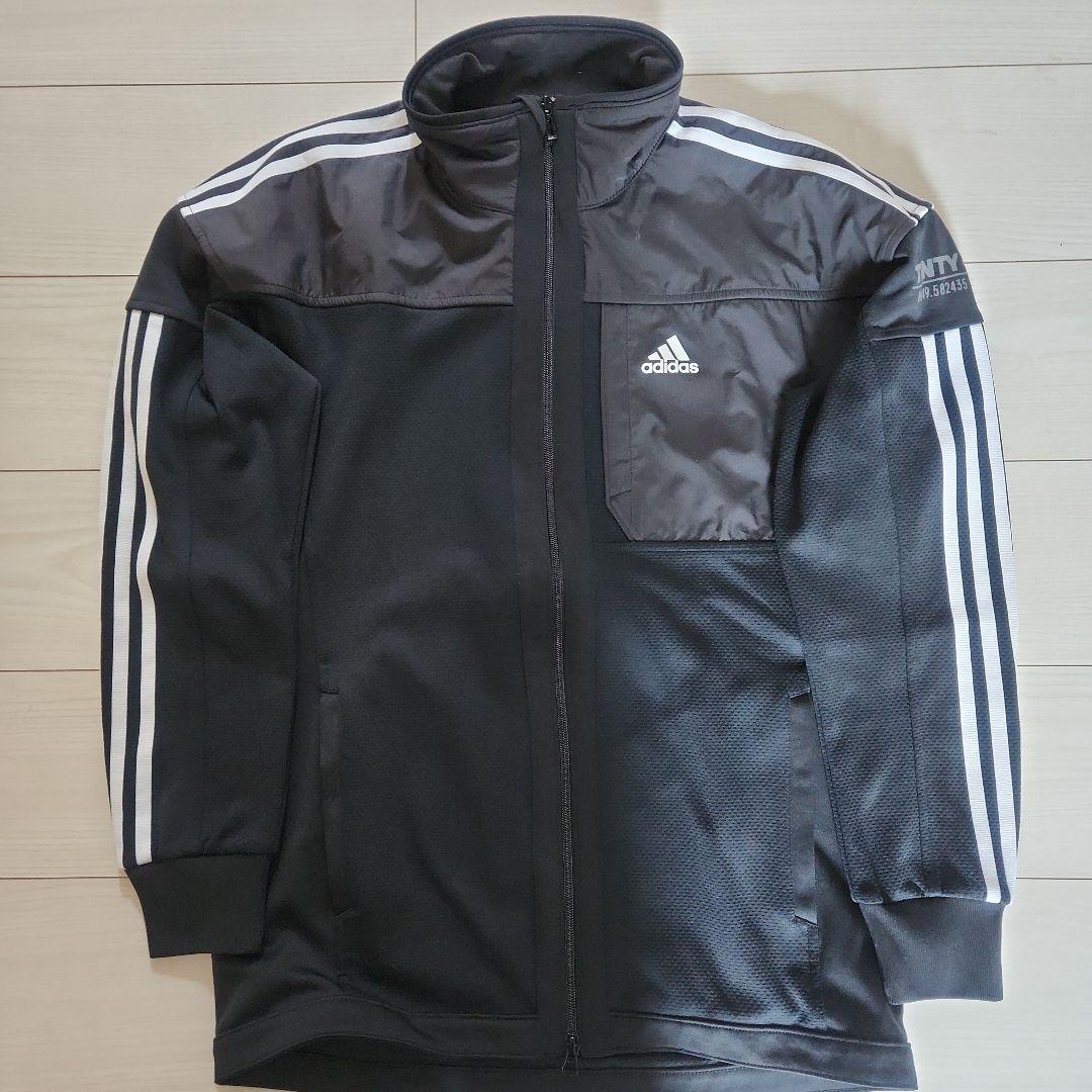 adidasジャージ上下