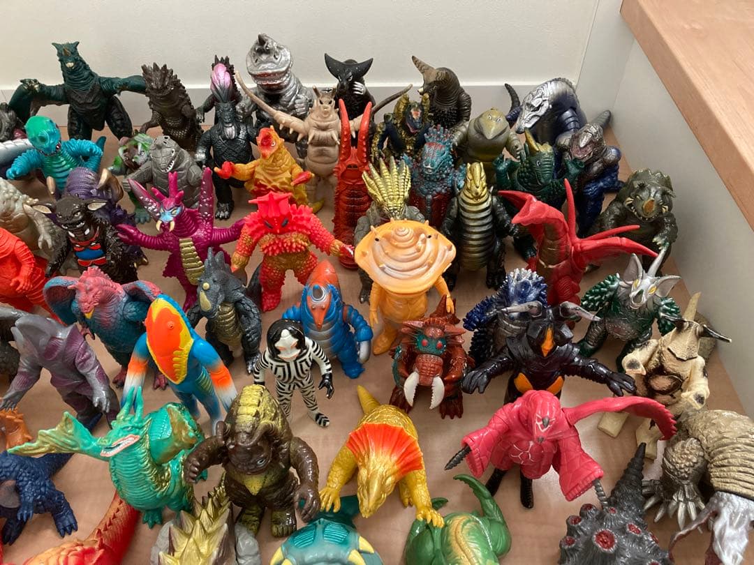 【貴重コレクション】ウルトラマンシリーズ 他フィギュアセット 77体