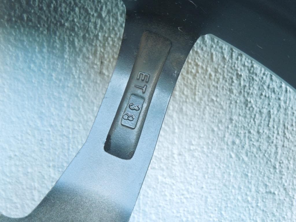 ダンロップ スタッドレスタイヤ 17インチ 4本セット