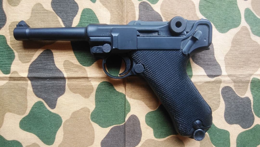 ガスガンタナカルガーp08ヘビーウェイトモデル、対象18歳以上。